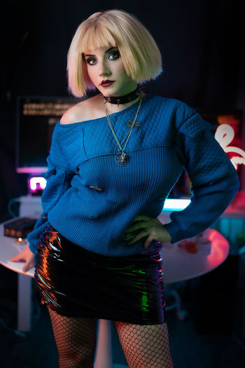 Ezy Summers Cosplay