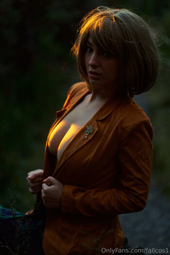 Full leaked Fallcosplay page private photo
