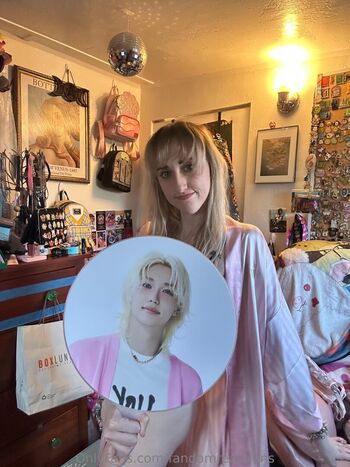 Full leaked Fandomreactions private photo