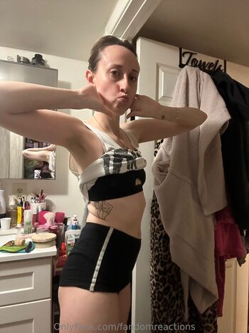 Full leaked Fandomreactions private photo