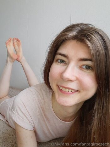 Full leaked Fantagiroczech private photo
