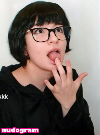 Full leaked Faye tan private photo