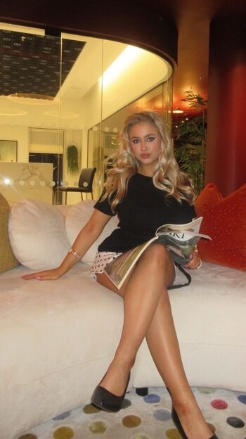 Full leaked Fayehanson page private photo