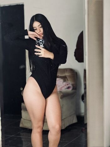 Full leaked Feersshii private photo