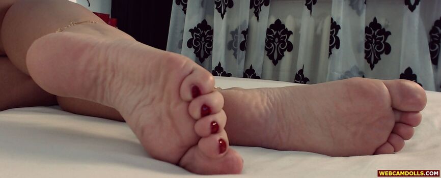 Full leaked Feet goddess private photo