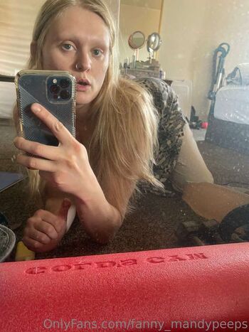 Full leaked Fefeesfannypeeps private photo