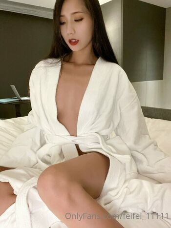 Full leaked Feifei page private photo