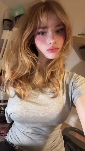Full leaked Felinenyaa page private photo