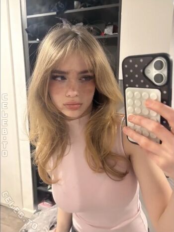 Full leaked Felinenyaa private photo