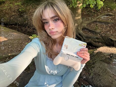 Full leaked Felinenyaa private photo