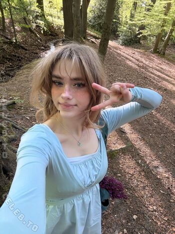 Full leaked Felinenyaa private photo