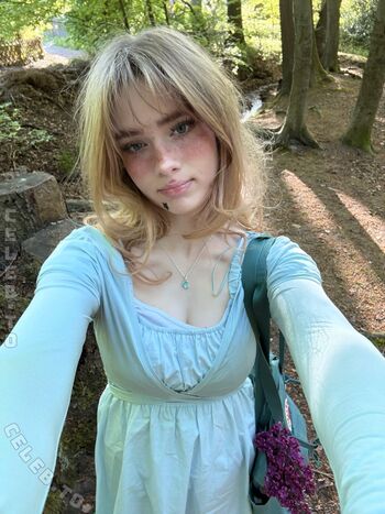 Full leaked Felinenyaa private photo