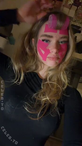 Full leaked Felinenyaa private photo