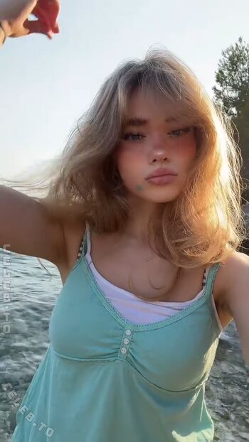 Full leaked Felinenyaa private photo