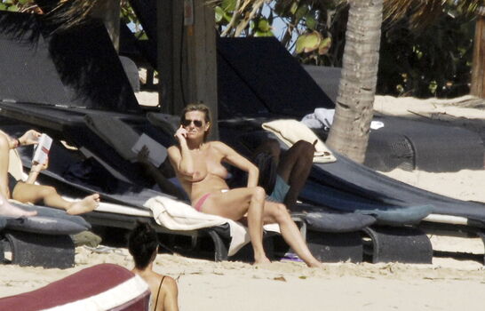 Full leaked Femmes journalistes private photo
