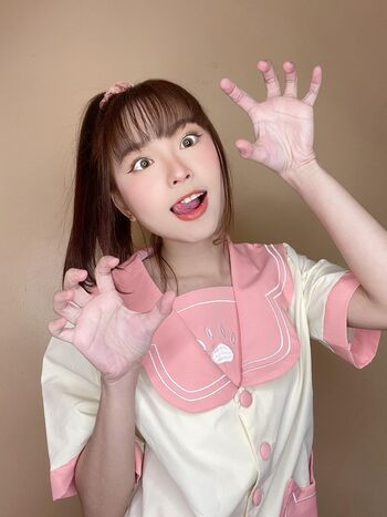 Full leaked Filipina cosplayers private photo