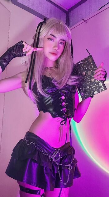 Full leaked Filipina cosplayers private photo