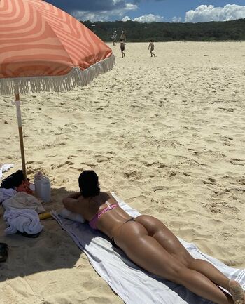 Full leaked Findomlottiiee private photo