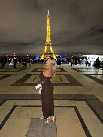 Full leaked Fiona wiley private photo