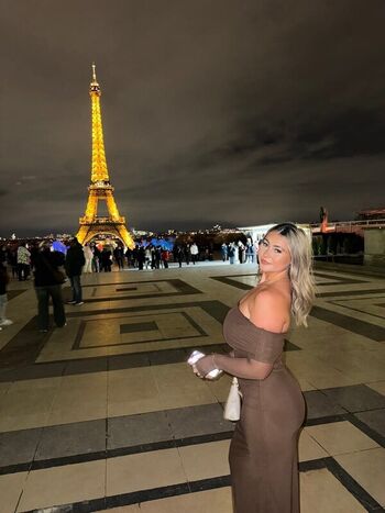 Full leaked Fiona wiley private photo