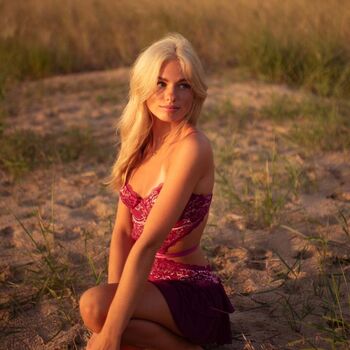 Full leaked Fionaexline private photo