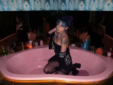 Full leaked Fishtank private photo