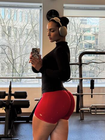 Full leaked Fitbyimane private photo