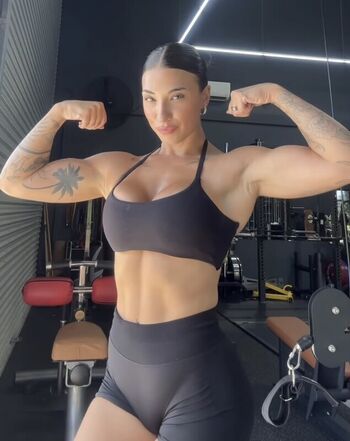 Full leaked Fitsarax private photo
