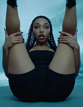 Full leaked Fka twigs private photo