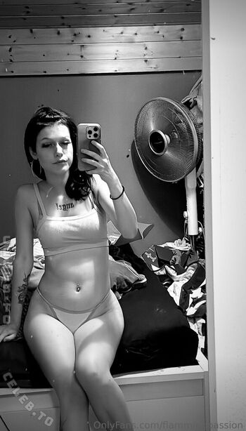 Full leaked Flammiiii private photo