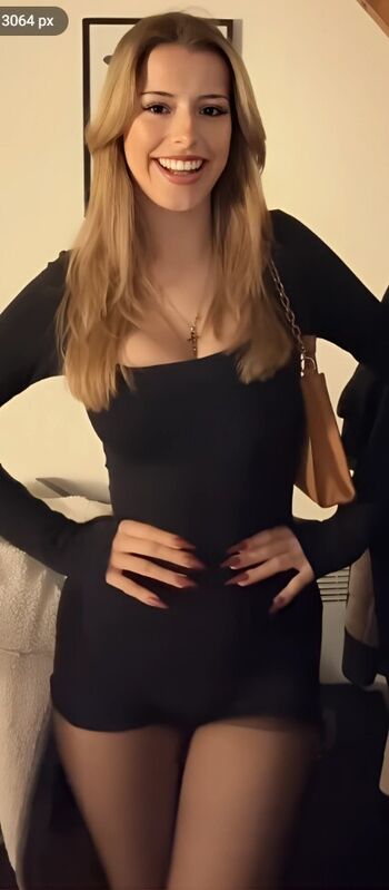 Full leaked Flavie chl private photo