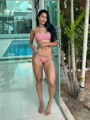 Leaked Ali larter / private photo viral onlyfans