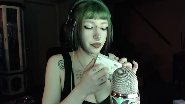 Full leaked Flodaasmr page private photo