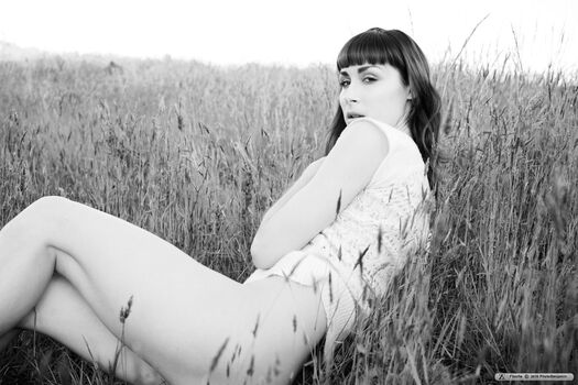 Full leaked Floofie private photo