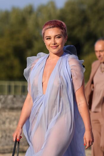 Full leaked Florence pugh private photo