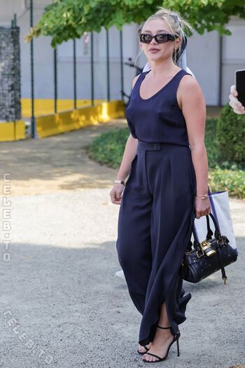Full leaked Florence pugh private photo