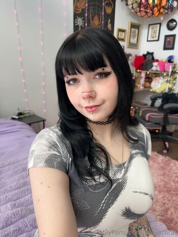 Full leaked Flowerbrat private photo