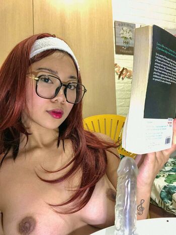 Full leaked Flowermika private photo