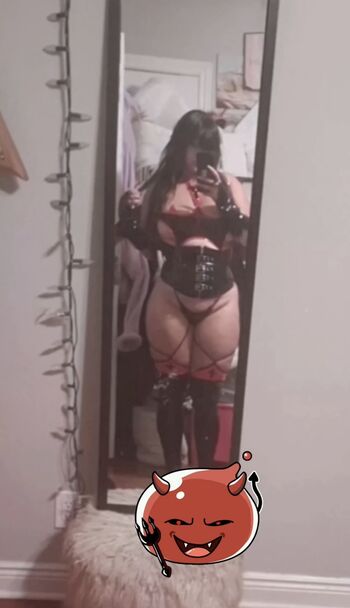Full leaked Foxeybae private photo