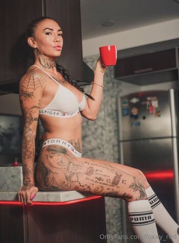 foxxy_red