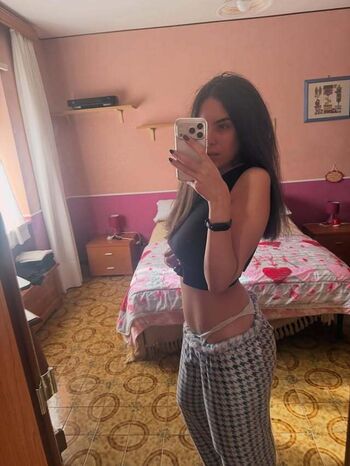 Full leaked Francesca pinto private photo