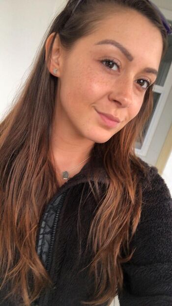 Full leaked Freckledbaybe private photo