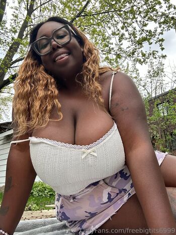 freebigtits6999