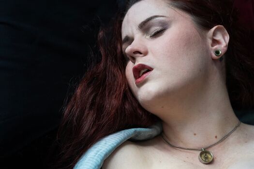 Full leaked Furii suta page private photo