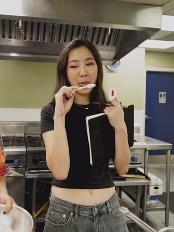 Full leaked Fuslie private onlyfans photo