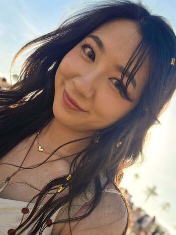 Full leaked Fuslie page private photo