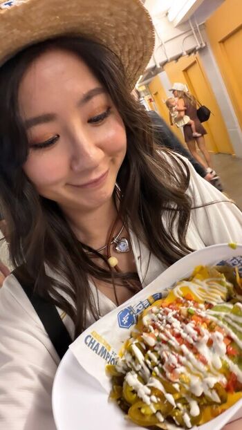 Full leaked Fuslie private photo