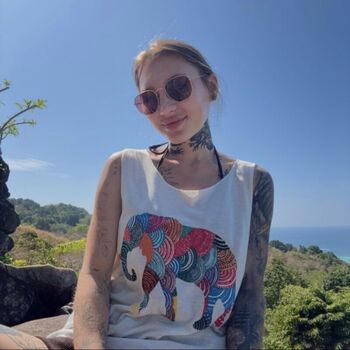 Full leaked Future star page private photo