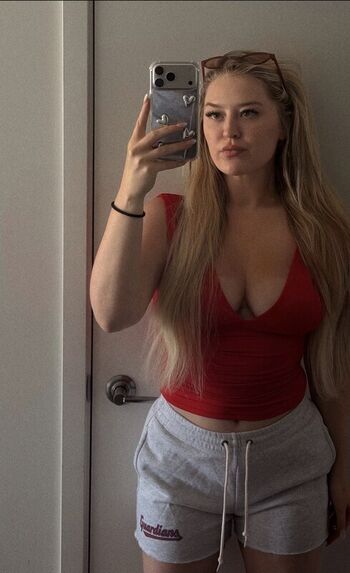 Full leaked Gabb goudy page private photo