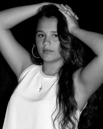 Full leaked Gabby barrett private photo